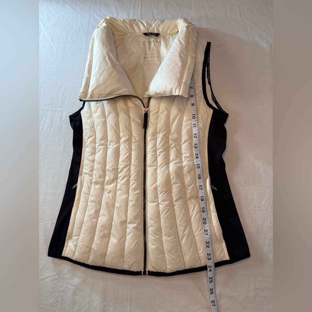 Calvin Klein Performance Vest Ivory Down Women’s Small - Picture 5 of 9